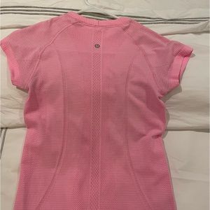 Lululemon Swiftly Tech Short Sleeve- Pink